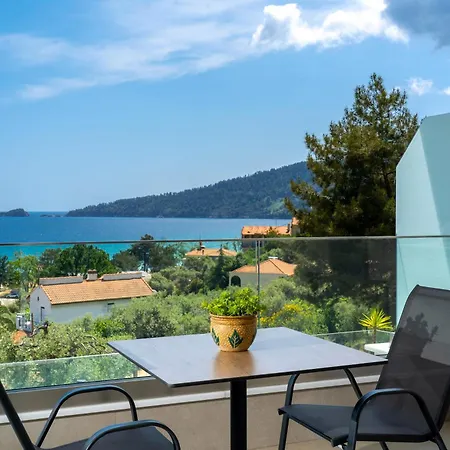 Finikas Luxury Thassos Golden