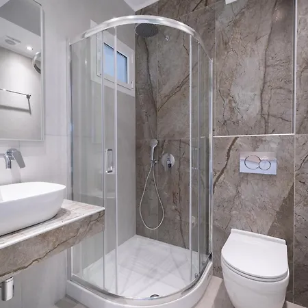 Finikas Luxury Thassos Golden 크리시 아모우디아