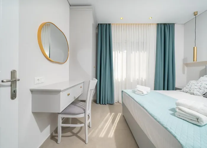 Finikas Luxury Thassos Golden * 크리시 아모우디아