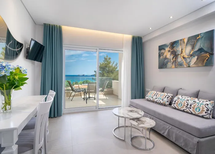 Finikas Luxury Thassos Golden